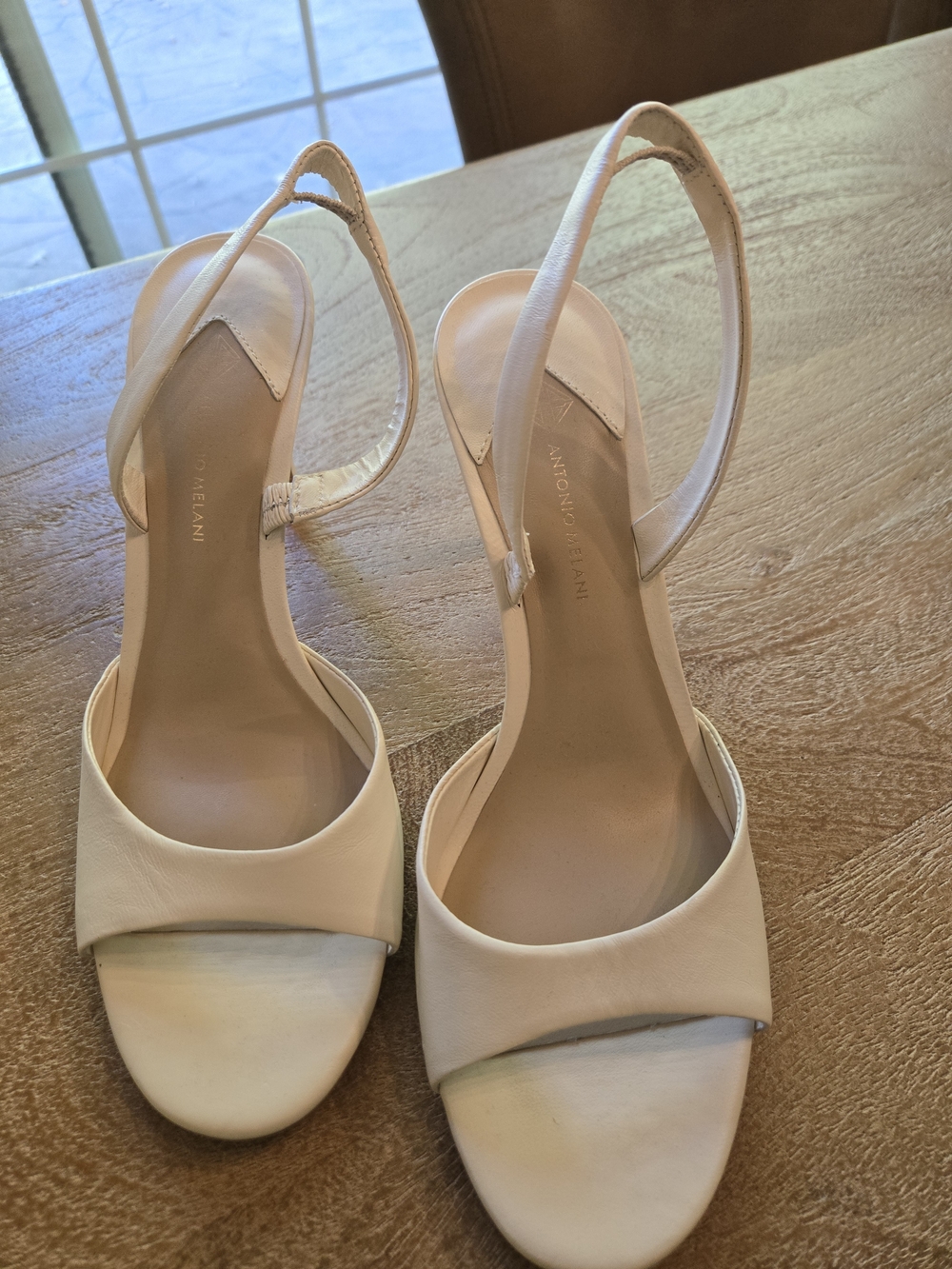 Antonio Melani Ivory Leather Slingback Peep Toe Heels Size 10